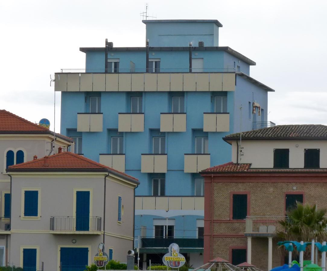 Residence Doral Rimini Eksteriør billede