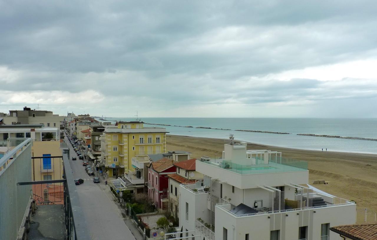 Residence Doral Rimini Eksteriør billede